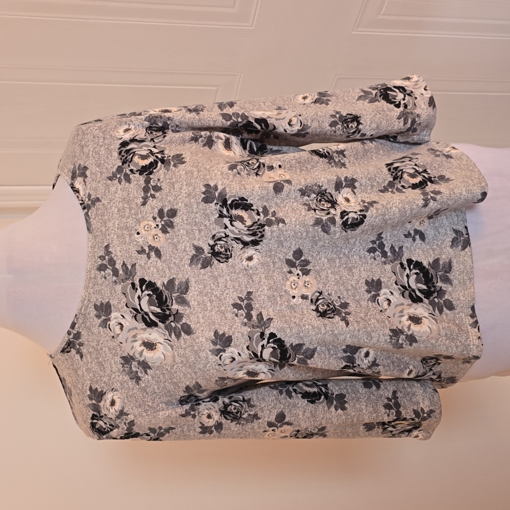 Floral Rose Gray Black Print Womens Top